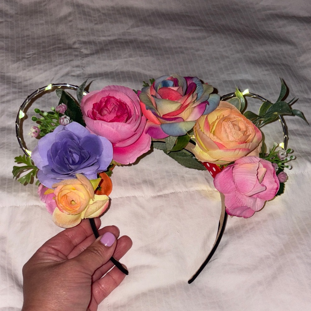 Floral Headband with Multicolor Roses - Picture 4 of 5